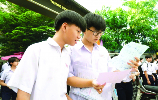 Đường vào lớp Mười công lập bao giờ hết gian nan? - Bài 1: Nín thở cuộc đua vào lớp Mười trường công