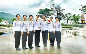 Khi hậu phương cũng là người lính