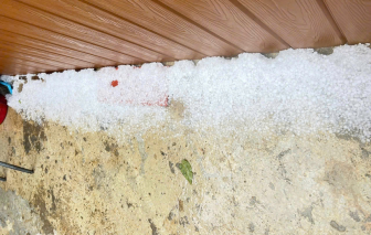 Nhiều trận mưa đá liên tiếp ở Quảng Ngãi gây thiệt hại nặng cây trồng