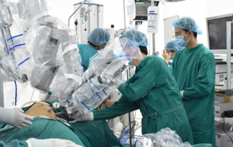 Ứng dụng robot, giảm mạnh biến chứng ung thư thực quản