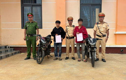 Phạt hơn 26 triệu đồng, tịch thu hai phương tiện của nhóm thanh thiếu niên tụ tập đua xe