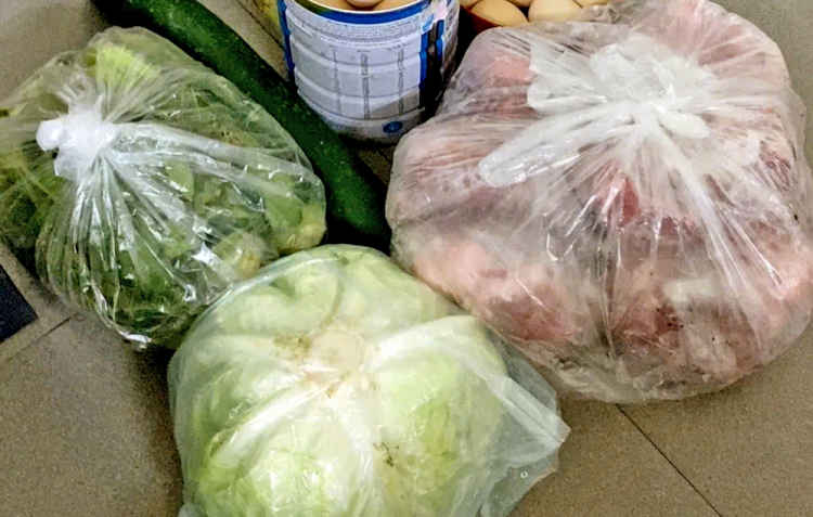 Tình yêu trong giỏ đồ của mẹ