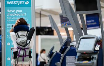 Giá vé máy bay tăng, các hãng hàng không lao đao