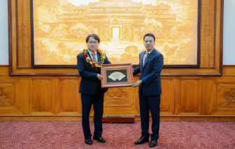 TP Huế trao danh hiệu Công dân danh dự cho ông Kang Bong Jun