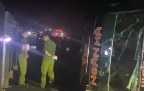 Lật xe khách trên cao tốc Nội Bài, Lào Cai