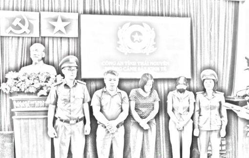 Hiệu trưởng bị bắt trong vụ tuồn thịt heo bệnh vào trường học