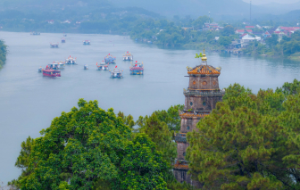 Về Huế trẩy hội điện Huệ Nam