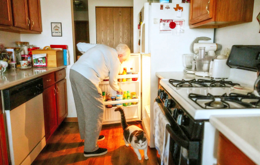 Đừng để tuổi già là cuộc chiến sinh tồn