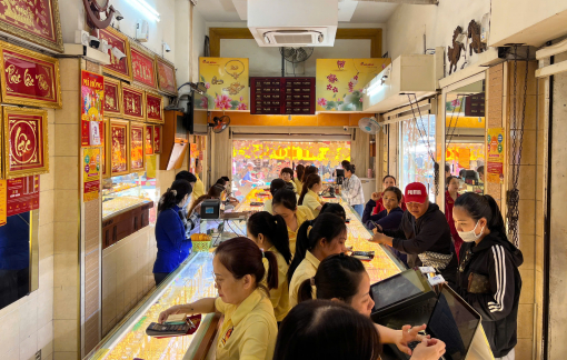 Giá vàng giảm về 170 triệu đồng/lượng