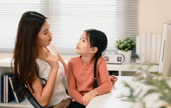 Dạy con biết “nói ra hoa ra ngọc”