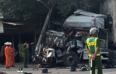 Hiện trường vụ container tông loạt xe máy ở Đồng Nai