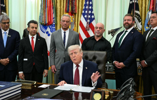 Ông Trump tuyên bố Iran đã vi phạm thỏa thuận ngừng bắn nhiều lần