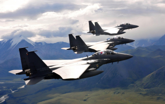 Mải selfie, phi công Hàn Quốc khiến hai tiêm kích triệu đô va chạm giữa không trung