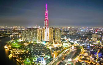 Tour 'Biệt động Sài Gòn', ngắm thành phố từ trực thăng, du thuyền... hút khách dịp lễ