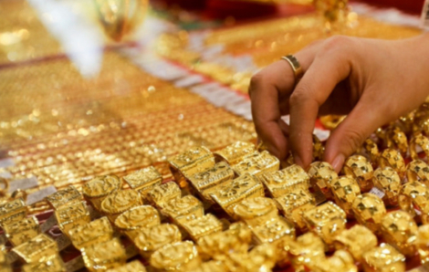 Giá vàng ngày 23/4: Tiếp tục giảm, nhà đầu tư đứng ngồi không yên