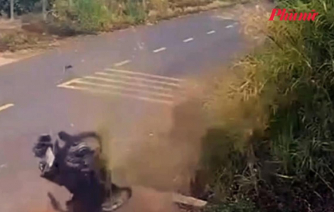 Khởi tố cựu cán bộ CSGT trong vụ nam sinh lớp 12 lao xe xuống mương tử vong ở Đắk Lắk