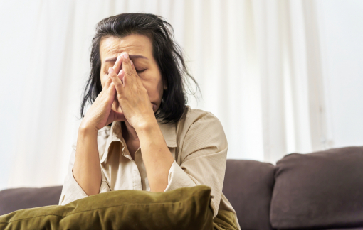 Bất lực nhìn con yêu và cưới người không xứng đáng