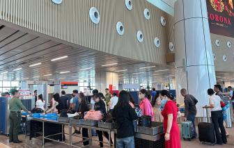 Dự kiến khách qua Tân Sơn Nhất dịp lễ 30/4 - 1/5  đạt 130.000 lượt khách/ngày