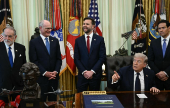 Ông Trump cảnh báo sẽ “kết thúc bằng quân sự” nếu đàm phán thất bại