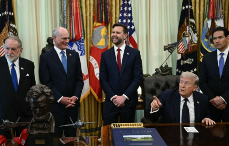 Ông Trump cảnh báo sẽ “kết thúc bằng quân sự” nếu đàm phán thất bại