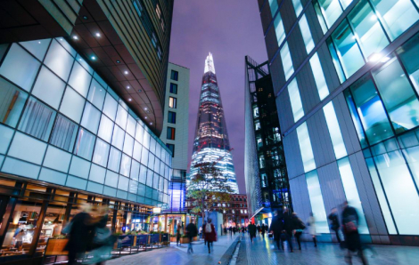 Cuộc chiến tại Iran có thể khiến hơn 7.000 doanh nghiệp toàn cầu sụp đổ