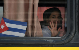 Người nghèo ở Mỹ Latinh lao đao vì thiếu bác sĩ từ Cuba