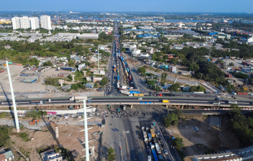 Nút giao 4 tầng tại cửa ngõ cảng Cát Lái không kịp tiến độ vì vướng 6 hộ dân