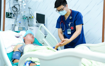 Tắm ngay sau khi đi nắng: Thói quen nguy hiểm dễ gây đột quỵ trong ngày nắng nóng