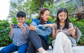 Cấm trẻ em dùng mạng xã hội: đừng chờ nữa