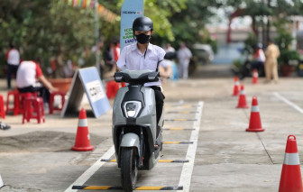 CSGT Bình Triệu tăng cường giáo dục, an toàn giao thông cho học sinh khối lớp Mười