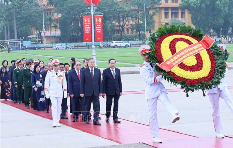 Lãnh đạo Đảng, Nhà nước vào Lăng viếng Chủ tịch Hồ Chí Minh