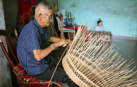 Sợi mây giữ lời ru xứ Huế