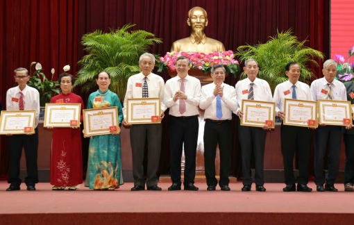 Cần Thơ họp mặt kỷ niệm 51 năm Ngày Giải phóng miền Nam, thống nhất đất nước