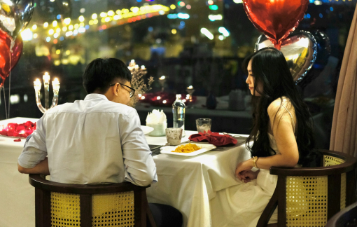 Tình càng đẹp ví càng rỗng