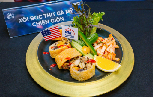 Xôi bọc thịt gà Mỹ chiên giòn - khi món quen ‘gây nghiện’ theo cách rất mới