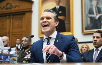 Chiến tranh tiêu tốn 25 tỉ USD, Tổng thống Trump tuyên bố tiếp tục phong tỏa eo biển Hormuz