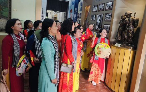 Phụ nữ Diên Hồng tìm về địa chỉ đỏ bồi đắp lòng yêu nước