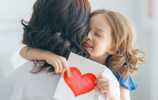 Dạy con gõ cửa cũng là cách giữ gìn hôn nhân