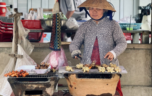 Về miền Thất Sơn, viếng ngôi chùa 'lơ lửng giữa mây ngàn' và thưởng thức đặc sản Khmer
