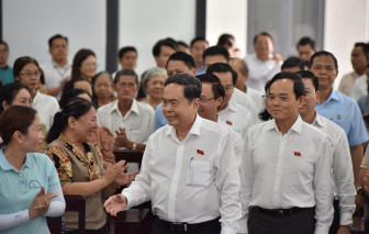 Chủ tịch Quốc hội Trần Thanh Mẫn tiếp xúc cử tri 11 xã ngoại thành tại TPHCM