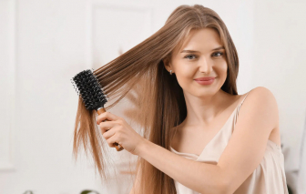 Uống đủ nước ngừa rụng tóc