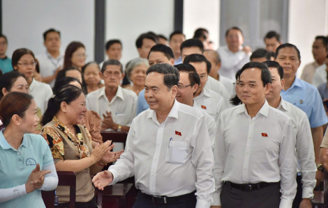 Chủ tịch Quốc hội Trần Thanh Mẫn tiếp xúc cử tri 11 xã ngoại thành tại TPHCM
