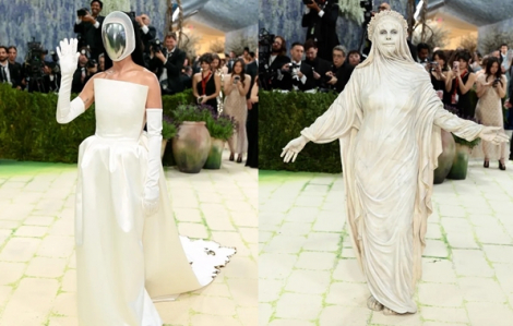 Katy Perry hóa phi hành gia, Heidi Klum biến thành tượng điêu khắc tại Met Gala 2026