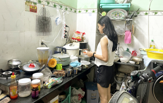 Nhìn phòng con, tôi sợ ngày con phải bước ra đời