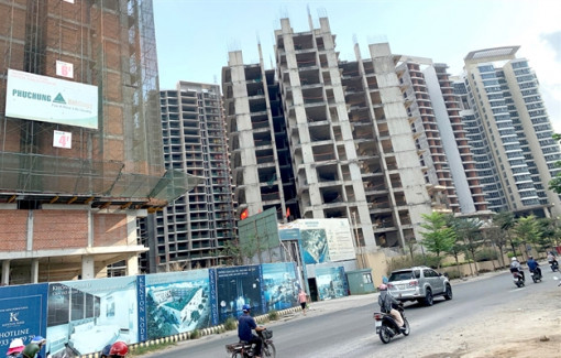 Cẩn trọng sập bẫy giá dự án 've sầu thoát xác'