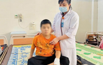 Bé trai 12 tuổi ở Quảng Ngãi mang dị vật rỉ sét trong phổi suốt nhiều năm