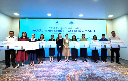 50 trường học tại Phú Quốc được tặng máy lọc nước