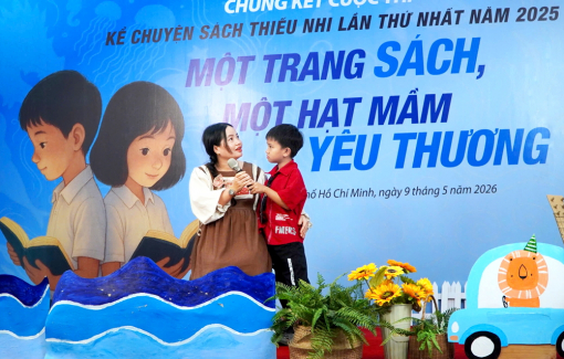 'Con yên tâm nhé, có mẹ ở đây rồi!'