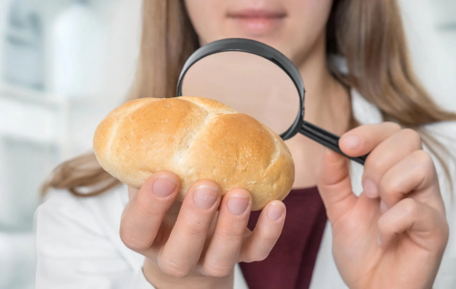 Vì sao ăn bánh mì dễ gây tăng cân dù không nạp dư calo?