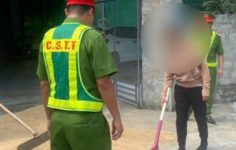 Hà Tĩnh: Công an làm việc với người phụ nữ đập bàn cào vào xe ô tô đi vào đường phơi lúa